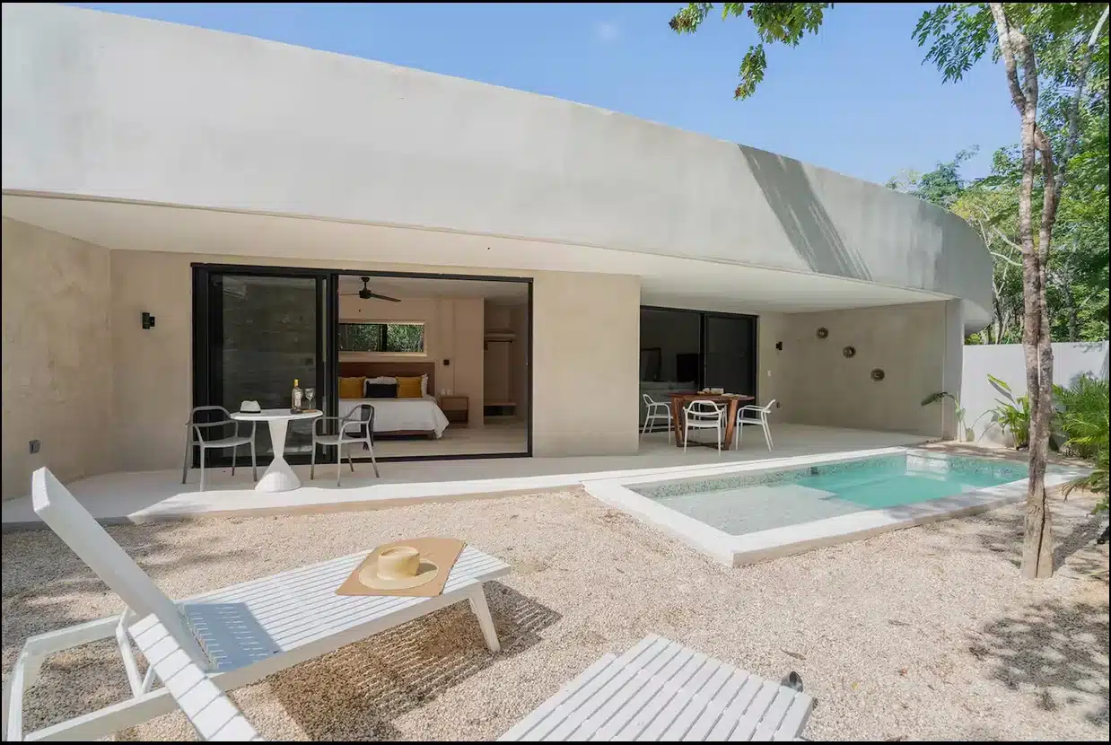 Add a Backyard, Plunged Private Pool, Kitchen and LivingRoom